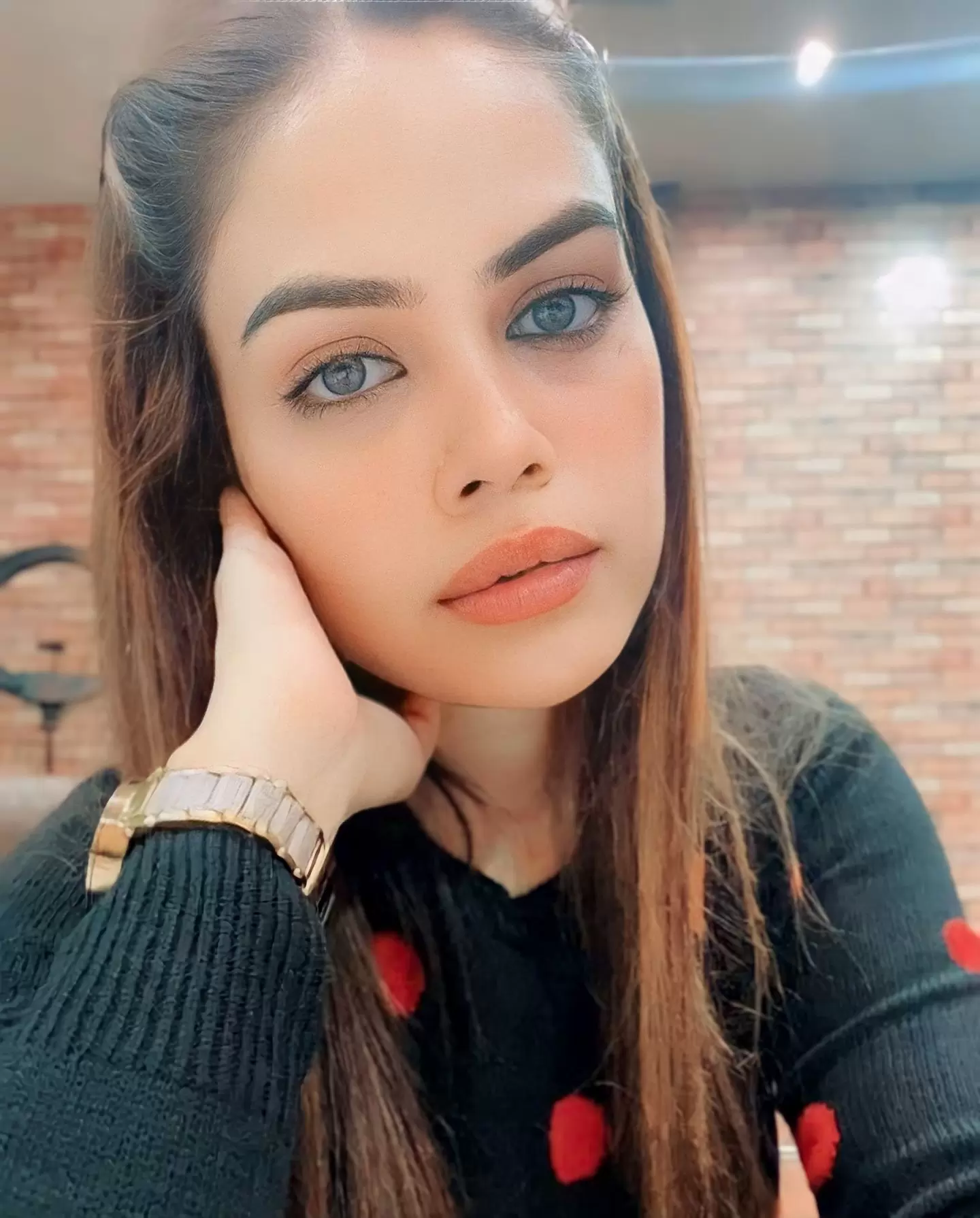 Nazia Elahi Khan