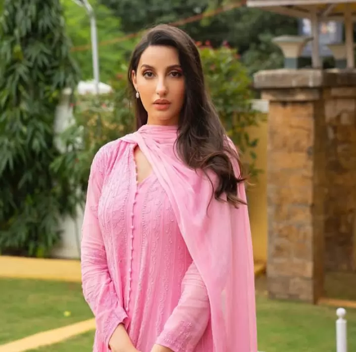 Nora Fatehi's cute look