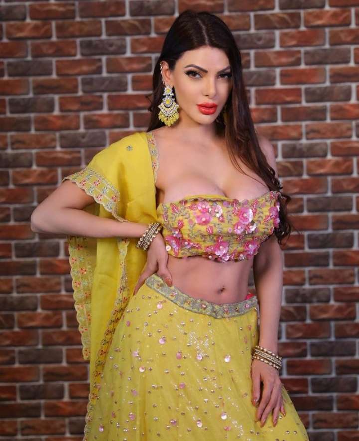 The model in an Indian attire