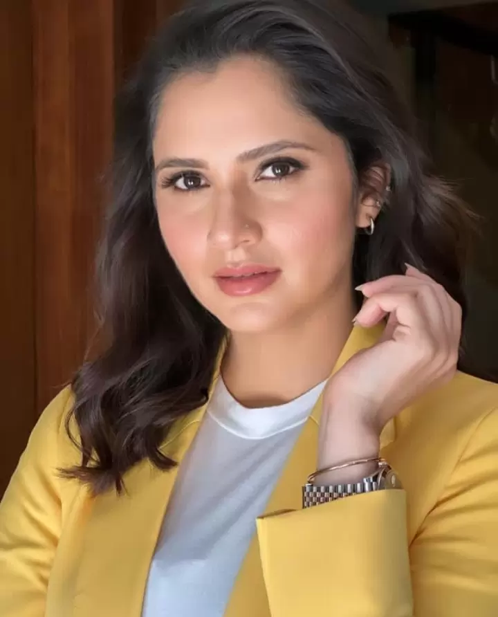 Sania Mirza Eye Color